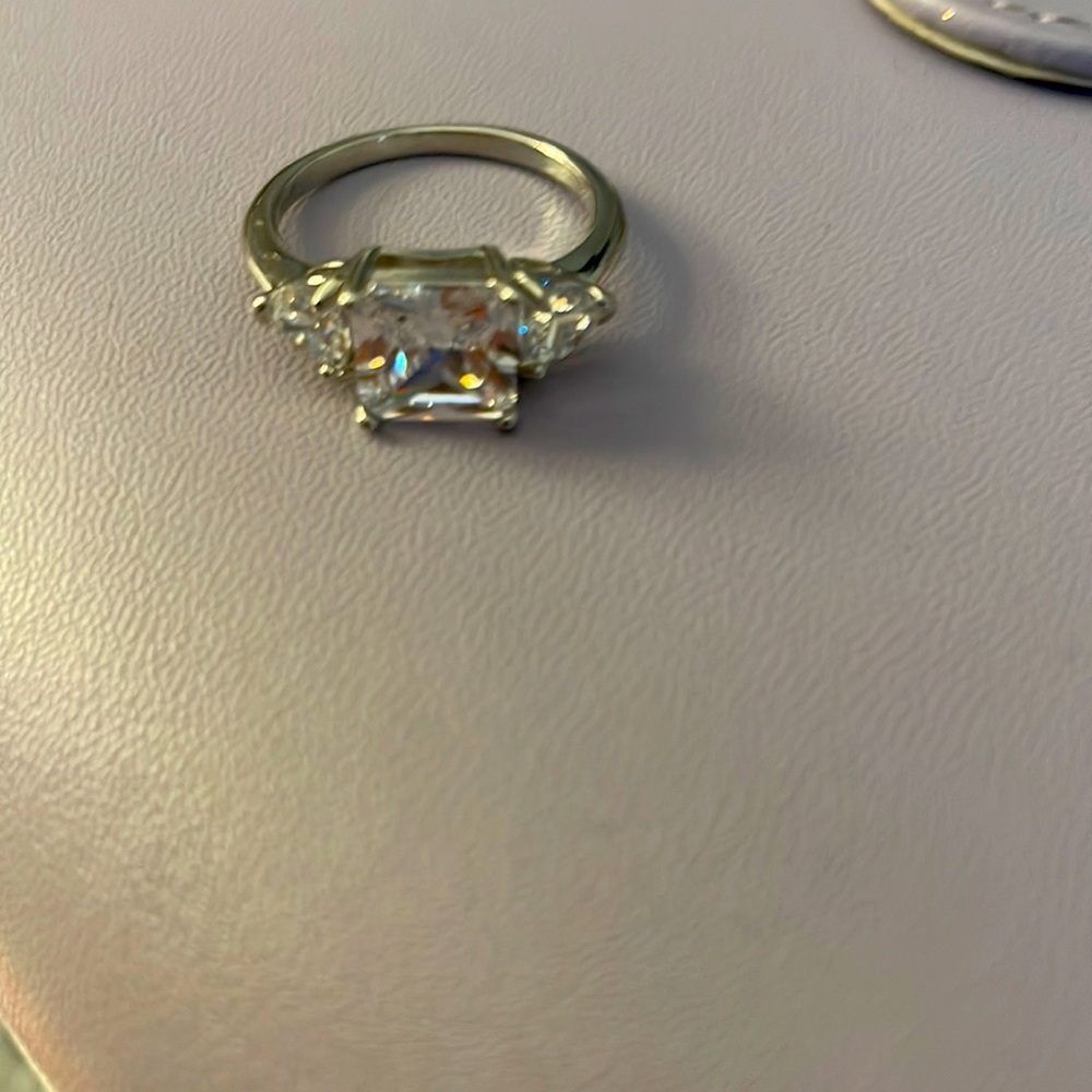 Ring will come with a bath bomb
